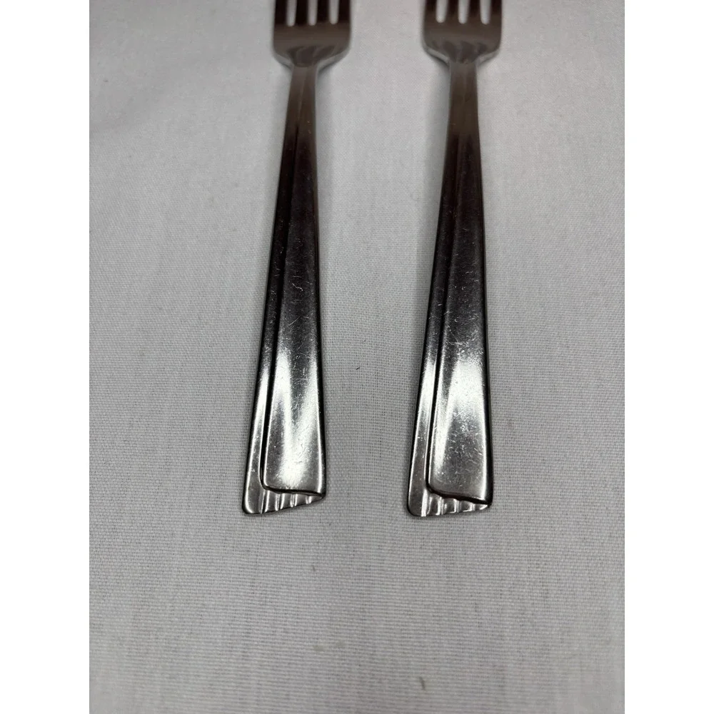 WM Rogers Stainless Steel‎ Forks Set of 2 Silver Solid Handle